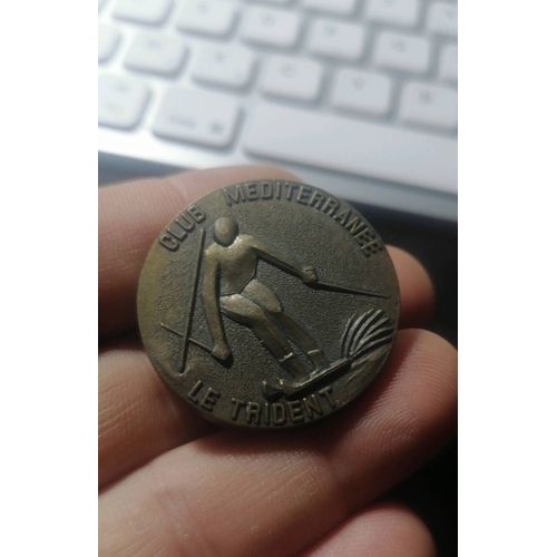 Insigne Badge Ski Le Trident Club Méditerranée