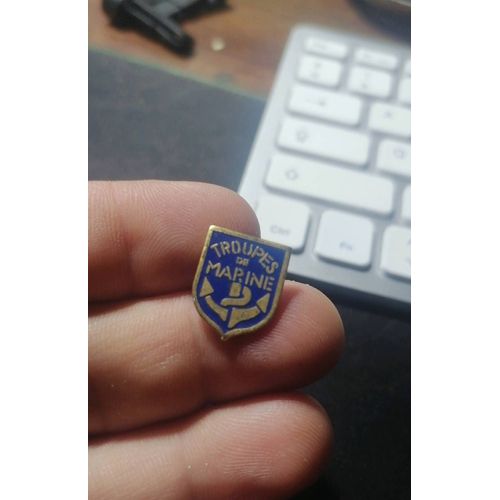 Pin's Insigne Militaire Troupes De Marine