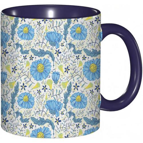 Tasse A Cafe Motif De Champ De Marguerite Rafra?Chissant Floral Bleu Avec Des Feuilles De Griffonnage Et De Petites Fleurs.Impression Ivoire Jaune | Tasse De Tasse Coloree Pour Le Cafe A La Maison De Bureau