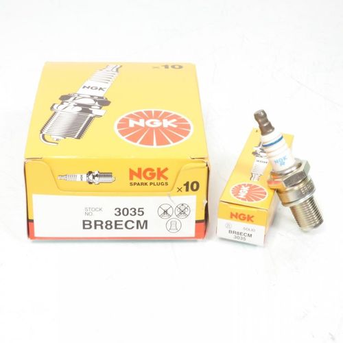 Bougie D'allumage Ngk Pour Moto Husqvarna 50 Cr Après 2011 Br8ecm / 3035 / Par 10 Neuf