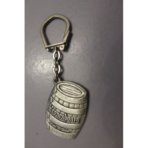 Ancien + Porte Clé Publicité Kronenbourg