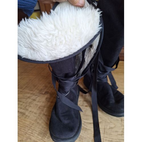 Bottes Hautes Bleu Marine Façon Daim Fourrées Pointure 39