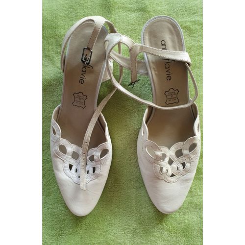 Escarpins Crème Talons Ouverts - 36