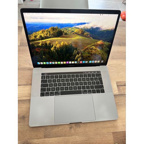 Apple MacBook Pro Touch Bar 15.4" Intel Core i7-9750H - 2.6 Ghz - Ram 16 Go - SSD 256 Go - Gris