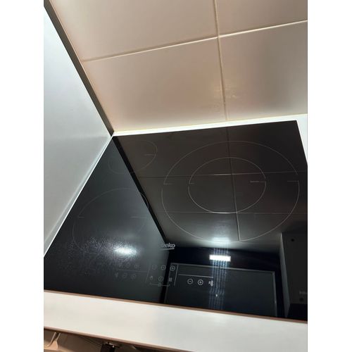 Plaque induction Beko 3 feux