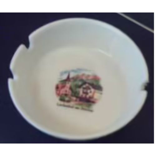 Cendrier - En Porcelaine - " Lackenhof Am Ötscher " - ( Autriche )