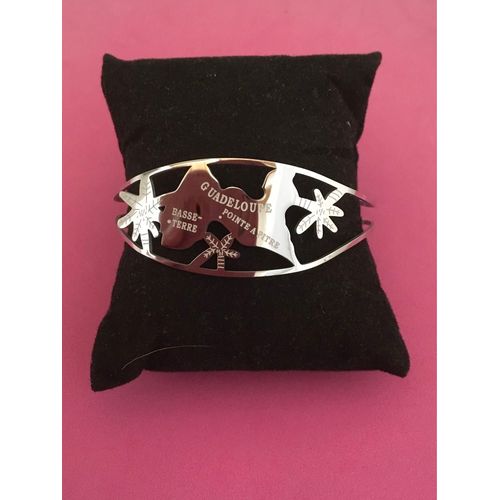 Idée Cadeau, Bracelet Argenté Avec Un Bel Effet De Représentation De La Guadeloupe, Bien Emballé Pour Le Transport