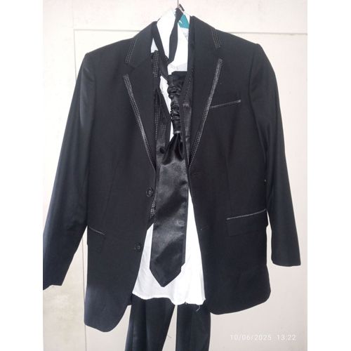 Costume 4 Pièce