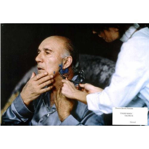 Michel Piccoli, Tykho Moon : Photo D'Exploitation Cinématographique - Format 20x30 Cm - De Enki Bilal Avec Julie Delpy, Johan Leysen, Richard Bohringer, Marie Laforêt, Jean-Louis Trintignant - 1997