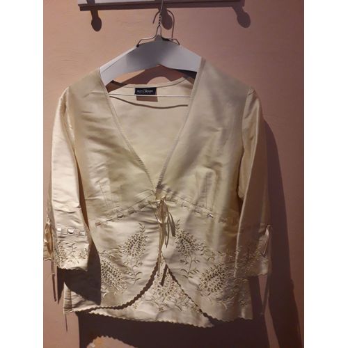 Elégante Veste Soie Couleur Champagne