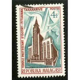 Timbre Oblitéré Repoblika Malagasy, Temple Protestant D'isotry-Fitiavana, Tananarive, Postes, 4 F