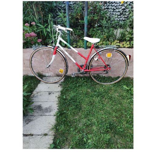 Velo Vtc 28 " Pouces Tout Chemin Style Hollandais Randonnee Classique De Ville Bicyclette Top Bike Allegro Equipee Porte Bagage Lampe Vitesses Derailleur Blanc Rouge Mixte Adulte Confort Pratic Solide