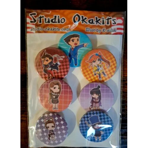Lot De 7 Badges Neufs