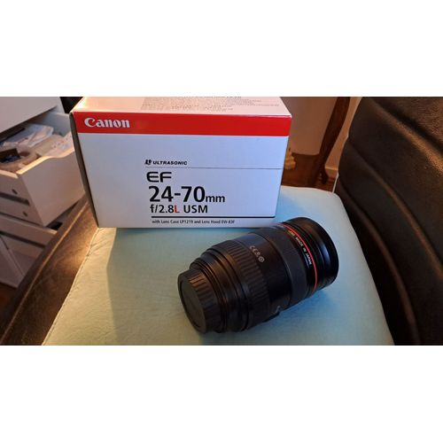 Objectif Canon EF 24-70 mm f/2.8 L USM 77 mm