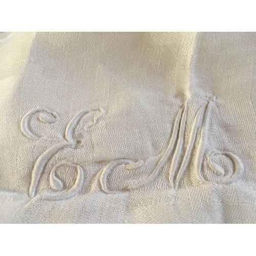 Vintage 1920 : Nappe Blanche Tres Ancienne Brodee : E.M Idée Cadeau