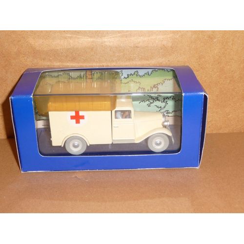 Voiture Tintin. Les Cigares Du Pharaon. L'Ambulance De L'Asile. Hergé-Moulinsart