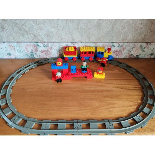 Lego Duplo Train A Pousser Vintage Avec Briques, Circuit De Rails Et 3 Figurines
