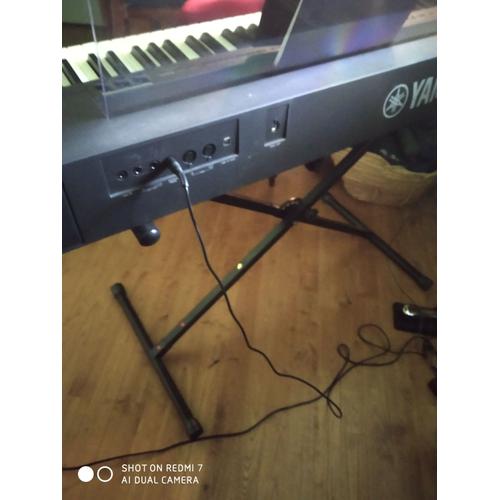 Piano Numérique Yamaha P255 Avec Pied