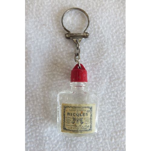 Ancien Porte Clef Bouteille Vide Ricqlés