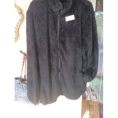 Veste Femme Polaire T 42-44 Couleur Noire ( Bien Regarder Les Dimensions)