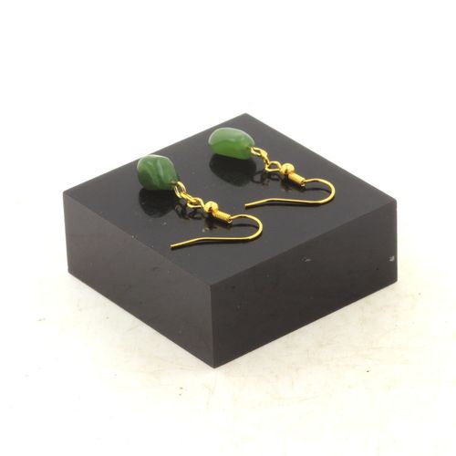 Boucles D'oreilles 1 Perle Jade Néphrite De Sibérie (Russie) En Acier Fabriqué En France.