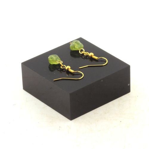 Boucles D'oreilles 1 Perle Péridot De Myanmar (Birmanie) En Acier Fabriqué En France.