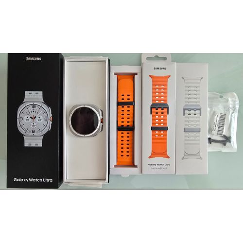 Samsung Galaxy Watch Ultra Avec Bracelet Original Supplémentaire