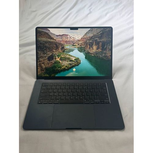 Apple MacBook Air Retina 2024 - 15.3" M3 - Ram 16 Go - SSD 512 Go (Clavier Canada/US)