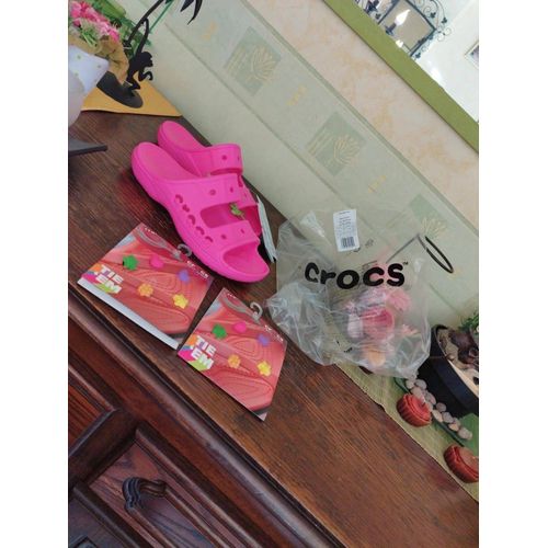 Crocs Roses Jibbitz Fournies Neuves 37 38