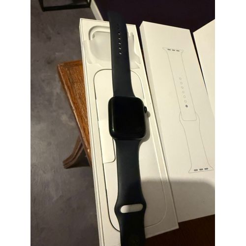Bonjour Vend Mon Appel Watch Série S2 44 Mm Bracelet Bleu Foncé Je Les Acheter Y’A 1 Mois Et Je M En Suis Pratiquement Pas Servis