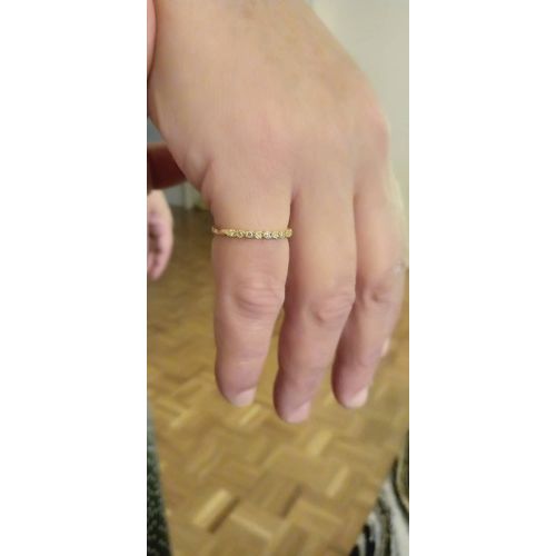 Vends Alliance En Or Jaune 18 Karat Demie Sertie De Diamants