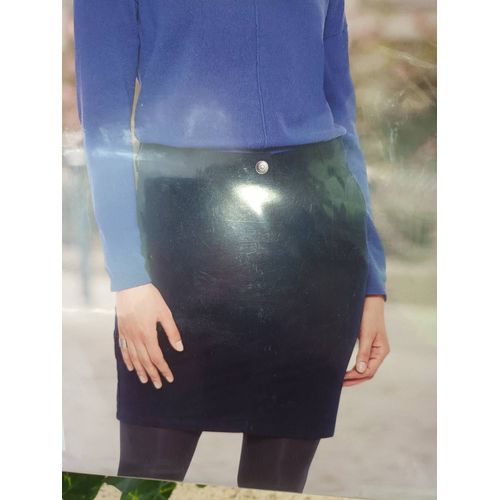 Jupe Courte En Velours T 42 Couleur Bleu Marine Marque Up2fashion Modern Neuve