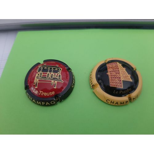 Lot De 2 Belles Capsules De Champagne