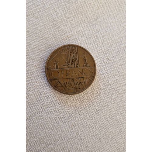Pièce De 10 Francs Datant De 1977