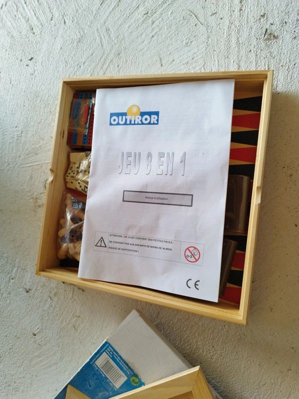 Dujardin Coffret de 8 jeux de société - prix pas cher chez iOBURO