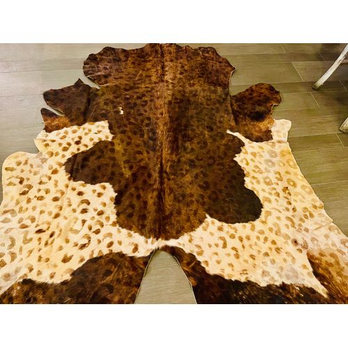 Tapis Neuf 2.15 X 2 M En Peau De Vache Naturelle
