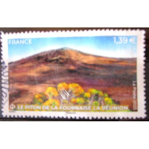 2025. Timbre Le Piton De La Fournaise (Réunion).