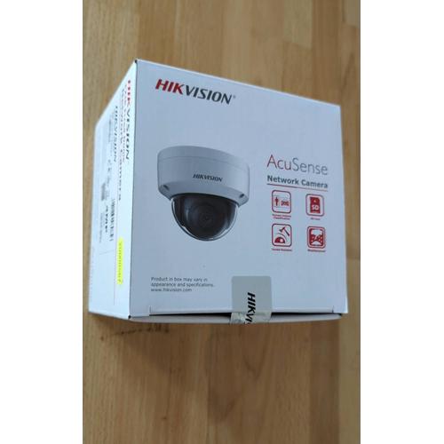 Caméra de surveillance AcuSense Hikvision 4MP H265+ Vision de nuit 30 mètres