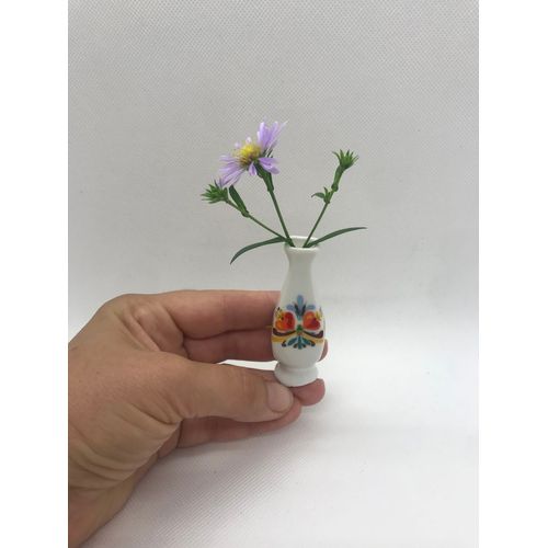 Mini vase ancien soliflore blanc façon porcelaine décor floral peint à la main Hauteur 7 cm