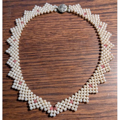 Collier Plastron De Perles Blanches Et Roses Vintage