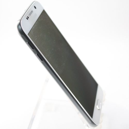 Samsung Galaxy S6 Smartphone débloqué 4G (5.1 pouces - 128 Go - Android 5.0 Lollipop) Blanc (import Allemagne)