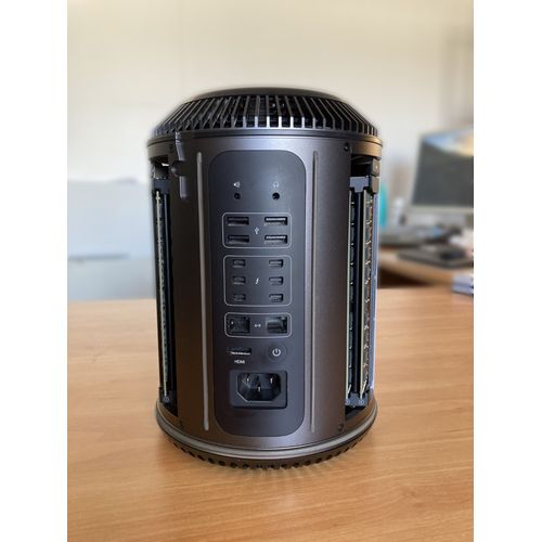 Apple MacPro fin 2013 Intel Xeon E5 6 coeurs - 3.5 Ghz - Ram 32 Go - SSD 1 To