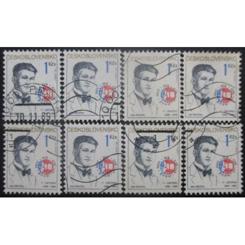 Tchecoslovaquie N°2825 X 8 Oblitéré