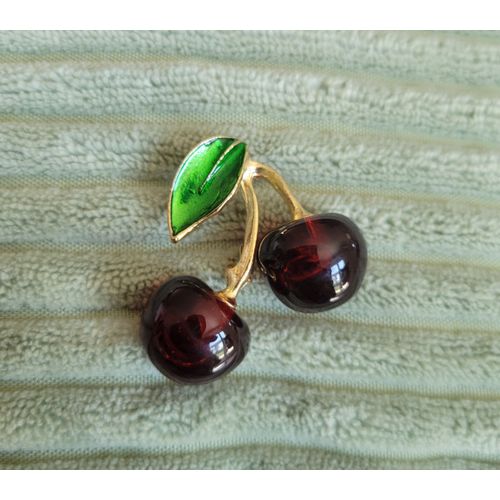 Broche Cerise !