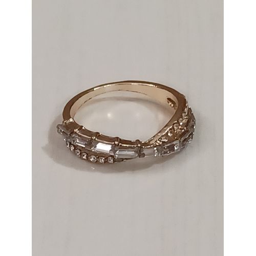 Bague Métal Doré,Lignes Croisées Strass Transparent ,Taille 18.47 Mm