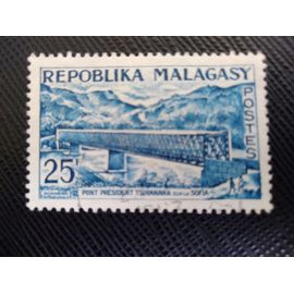 Timbre Madagascar ( Yt 361 ) 1962 Pont Tsiranana
