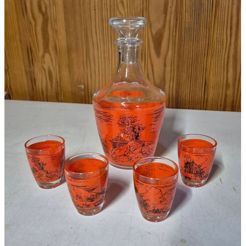 Ancien Service À Liqueur En Verre Décoré Carafe Et 4 Verres Scènes Asiatiques