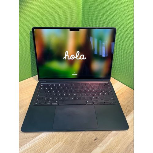 Apple MacBook Air A3113 2024 - 13" M3 - 4.05 Ghz - Ram 8 Go - SSD 256 Go - Azerty