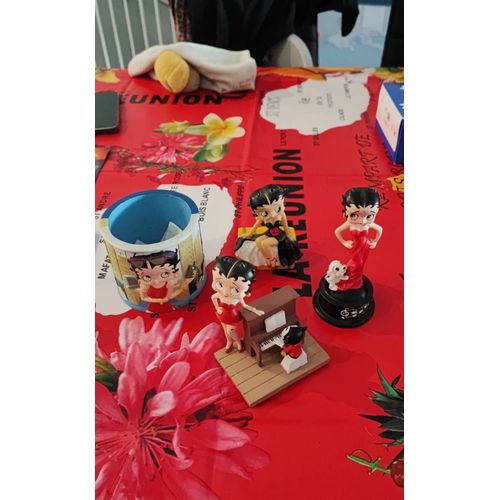 Lot 4 Figurines Betty Boop