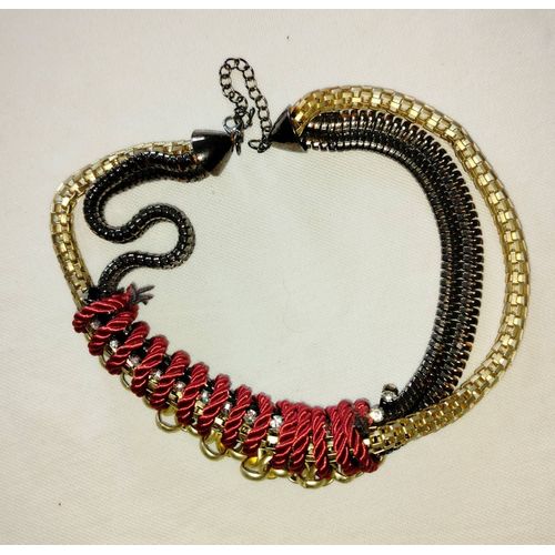 Collier Triple